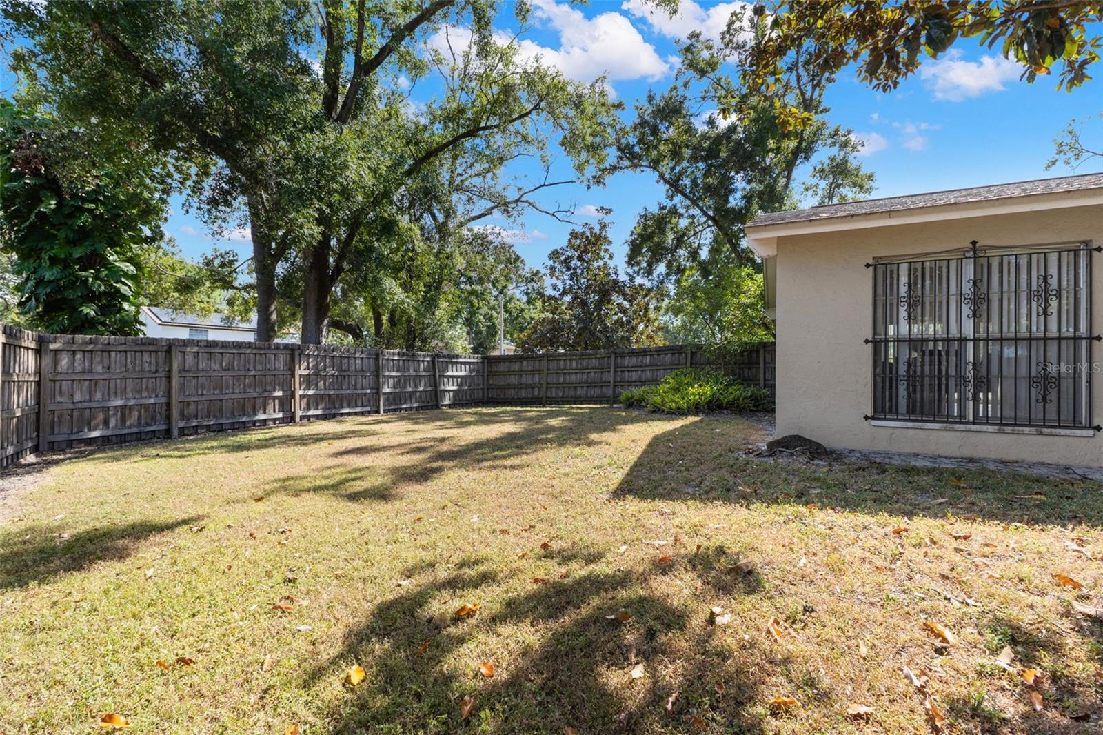 Listing photo id 27 for 7801 Greenshire Drive