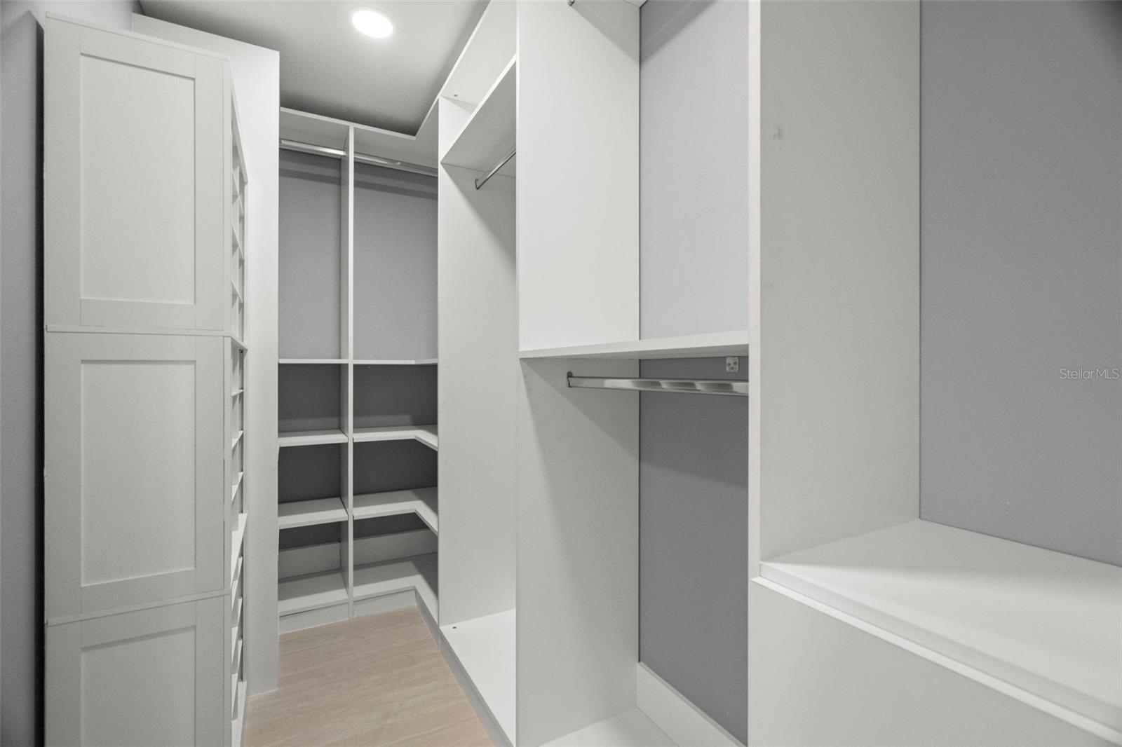 Image 21 of 53 For 232 Pinecrest Drive