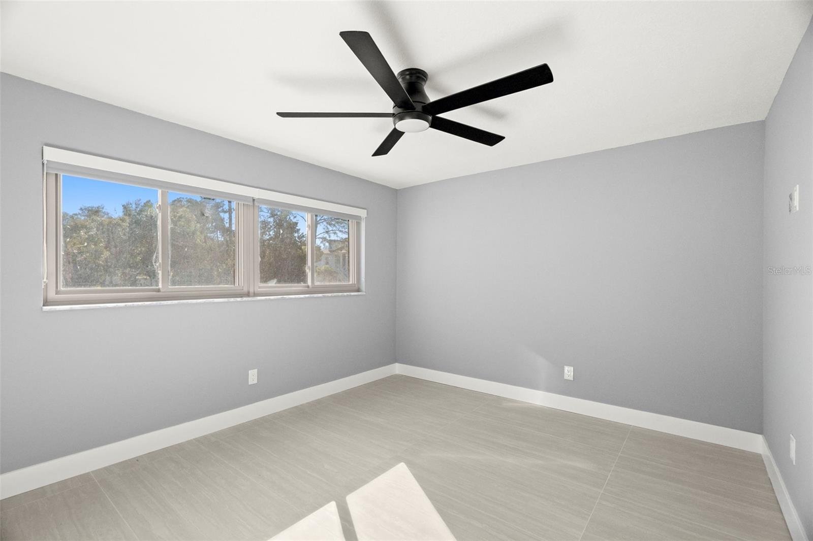 Image 24 of 53 For 232 Pinecrest Drive