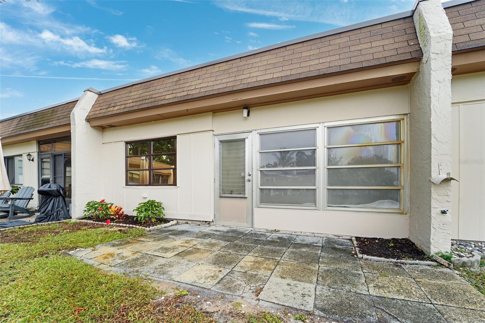 Image 13 of 22 For 1471 Mission Drive E