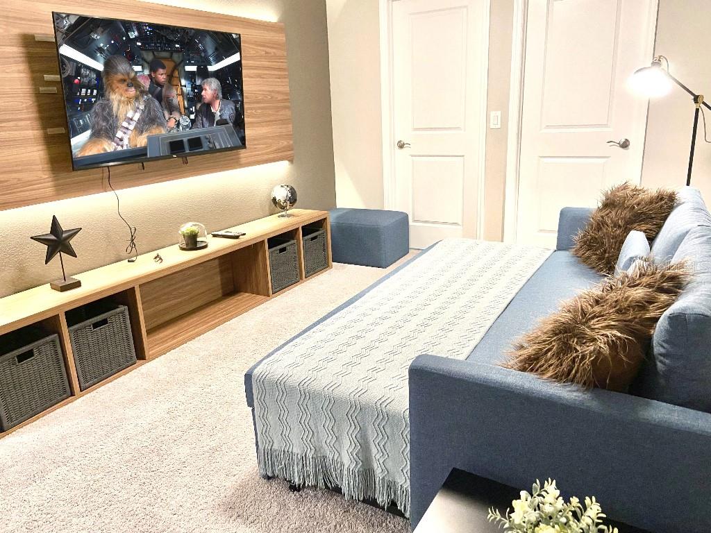 Image 23 of 40 For 8004 Formosa Valley Place