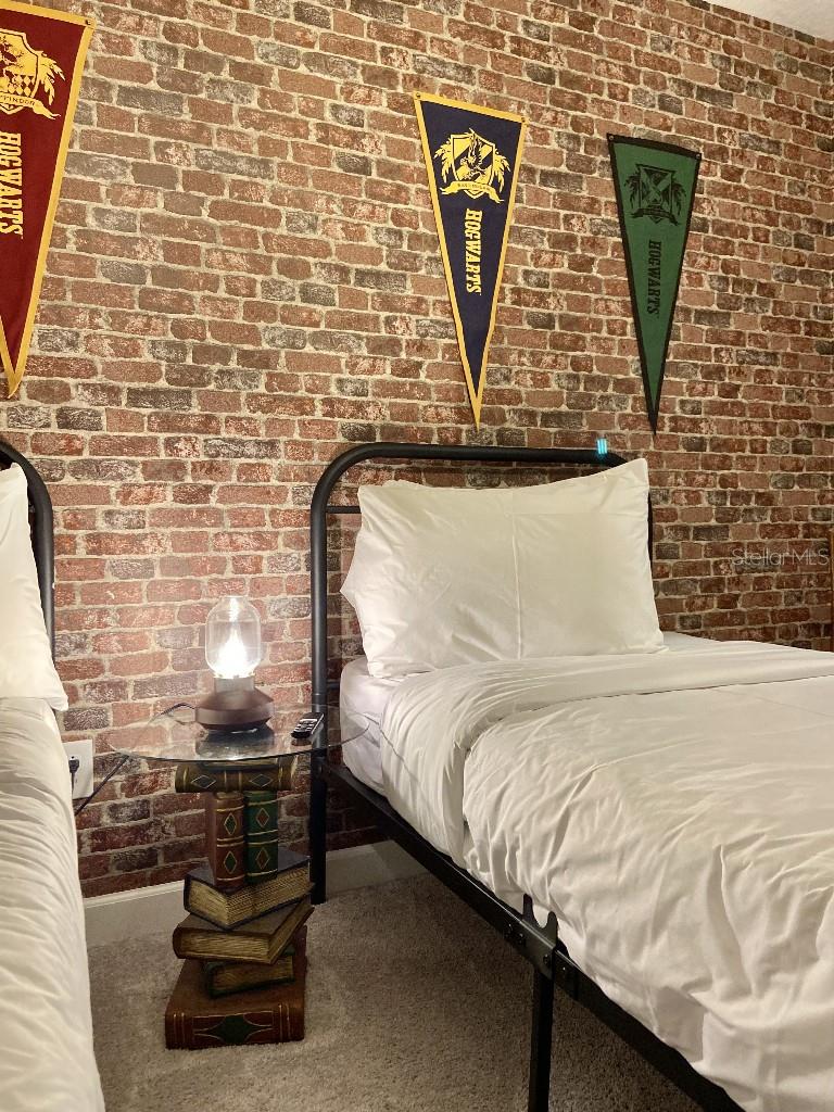 Image 33 of 40 For 8004 Formosa Valley Place