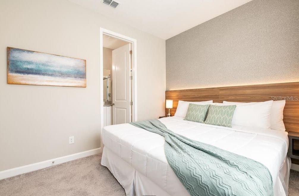 Image 8 of 40 For 8004 Formosa Valley Place