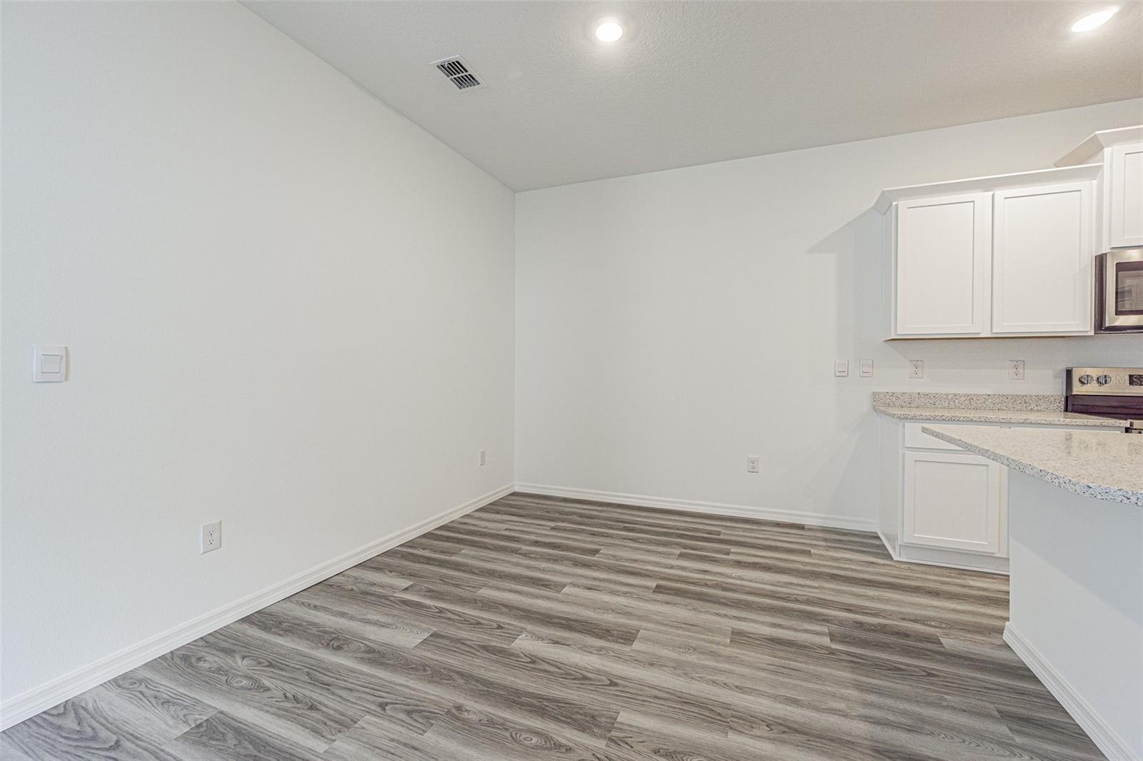 Image 12 of 30 For 31415 Paper Birch Street