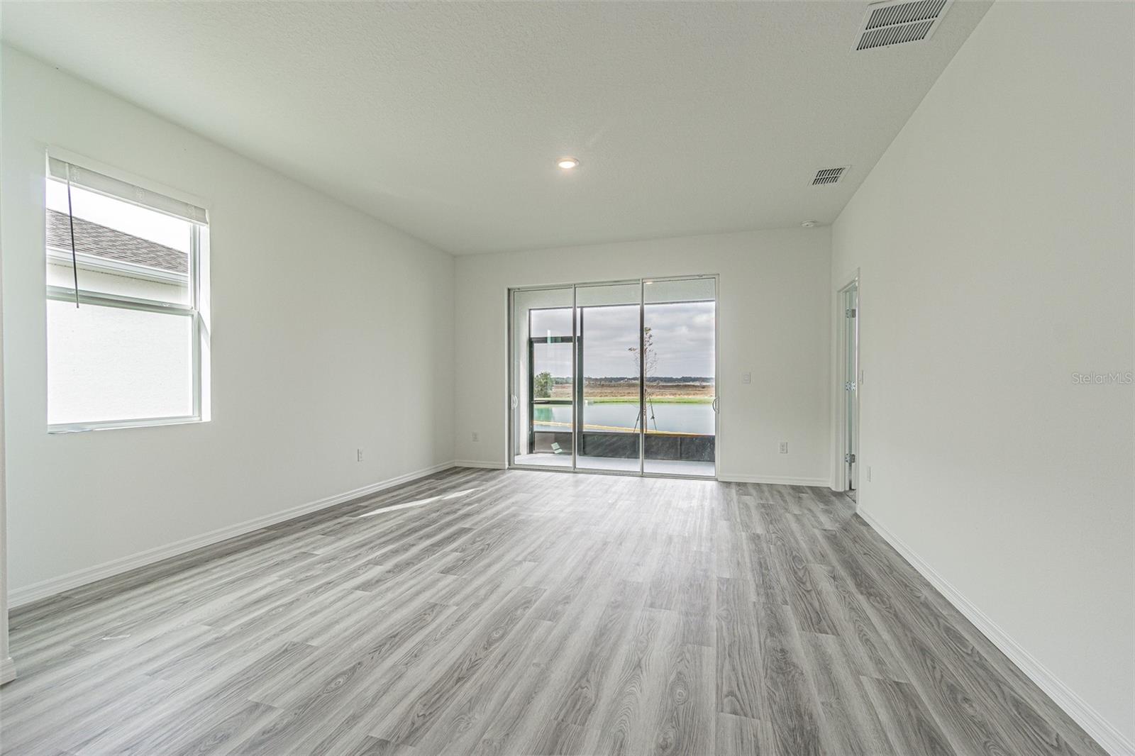 Image 9 of 30 For 31415 Paper Birch Street