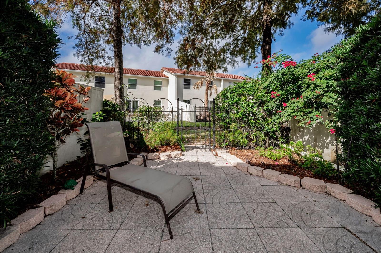 Image 27 of 53 For 2700 Bayshore Boulevard 555