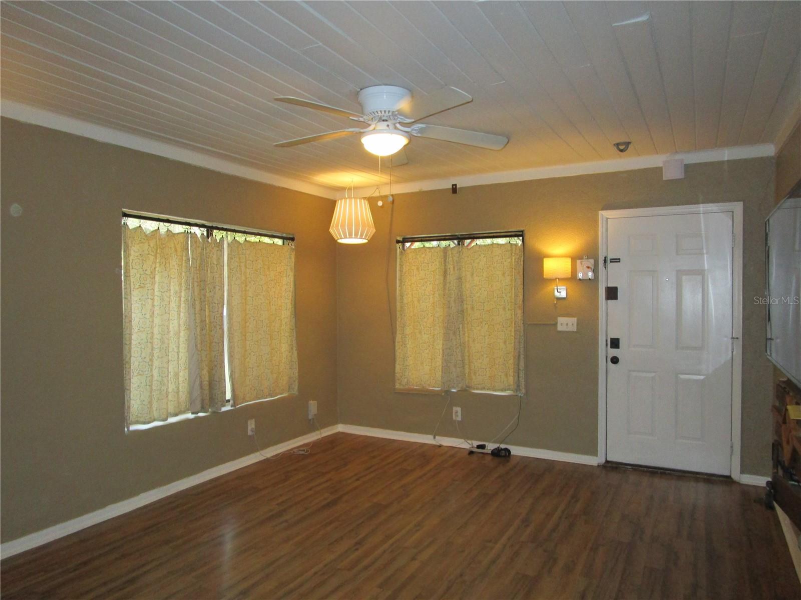 Image 2 of 15 For 1315 Osborne Avenue