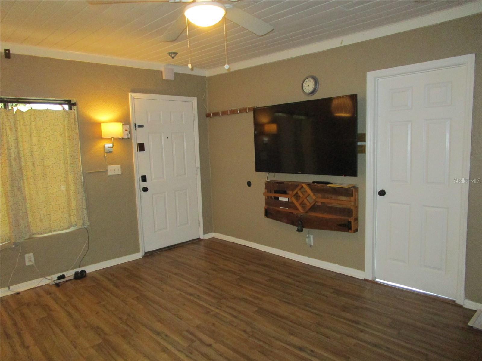 Image 3 of 15 For 1315 Osborne Avenue