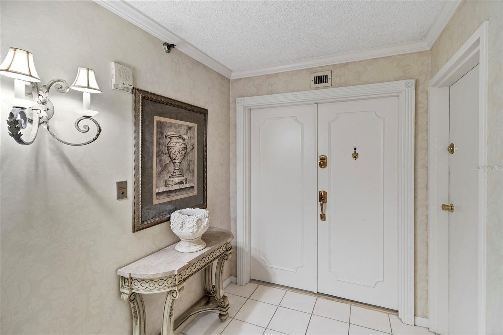 Image 16 of 84 For 3301 Bayshore Boulevard 1105c