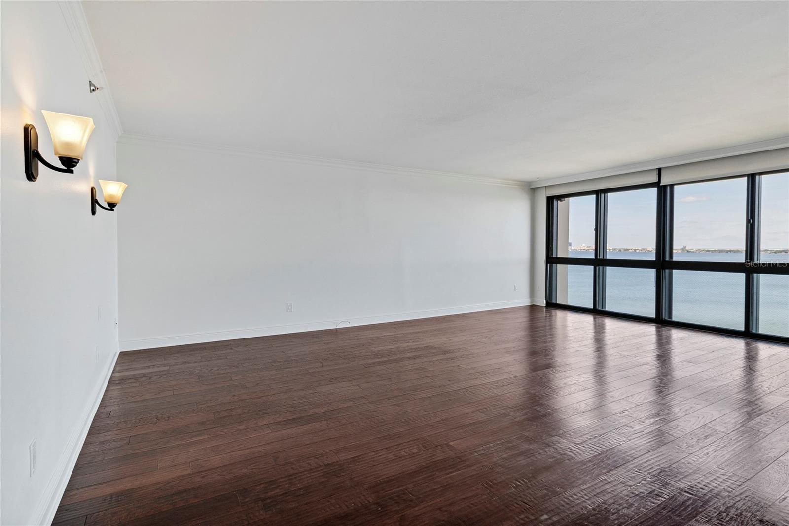 Image 20 of 84 For 3301 Bayshore Boulevard 1105c