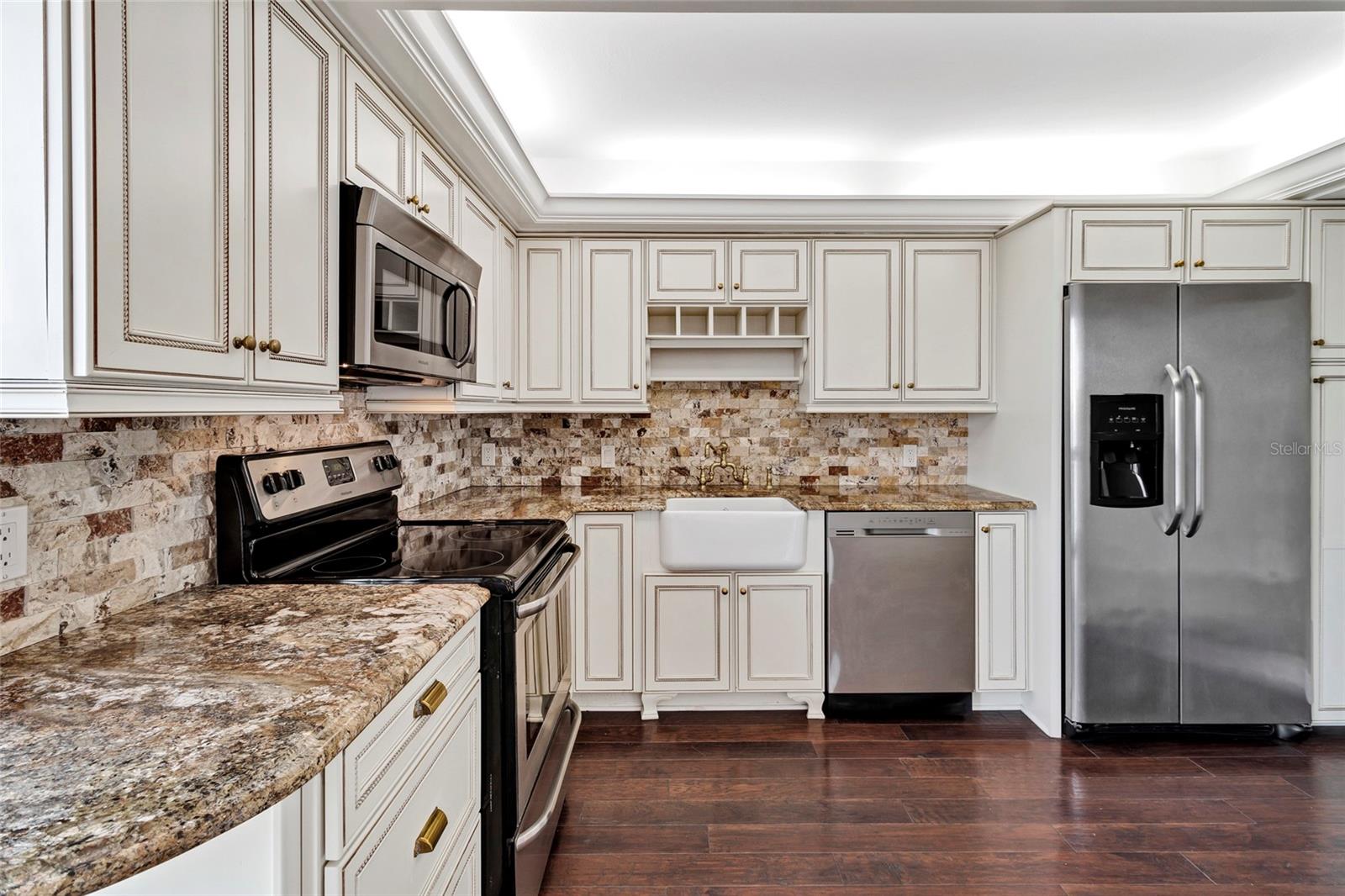 Image 27 of 84 For 3301 Bayshore Boulevard 1105c