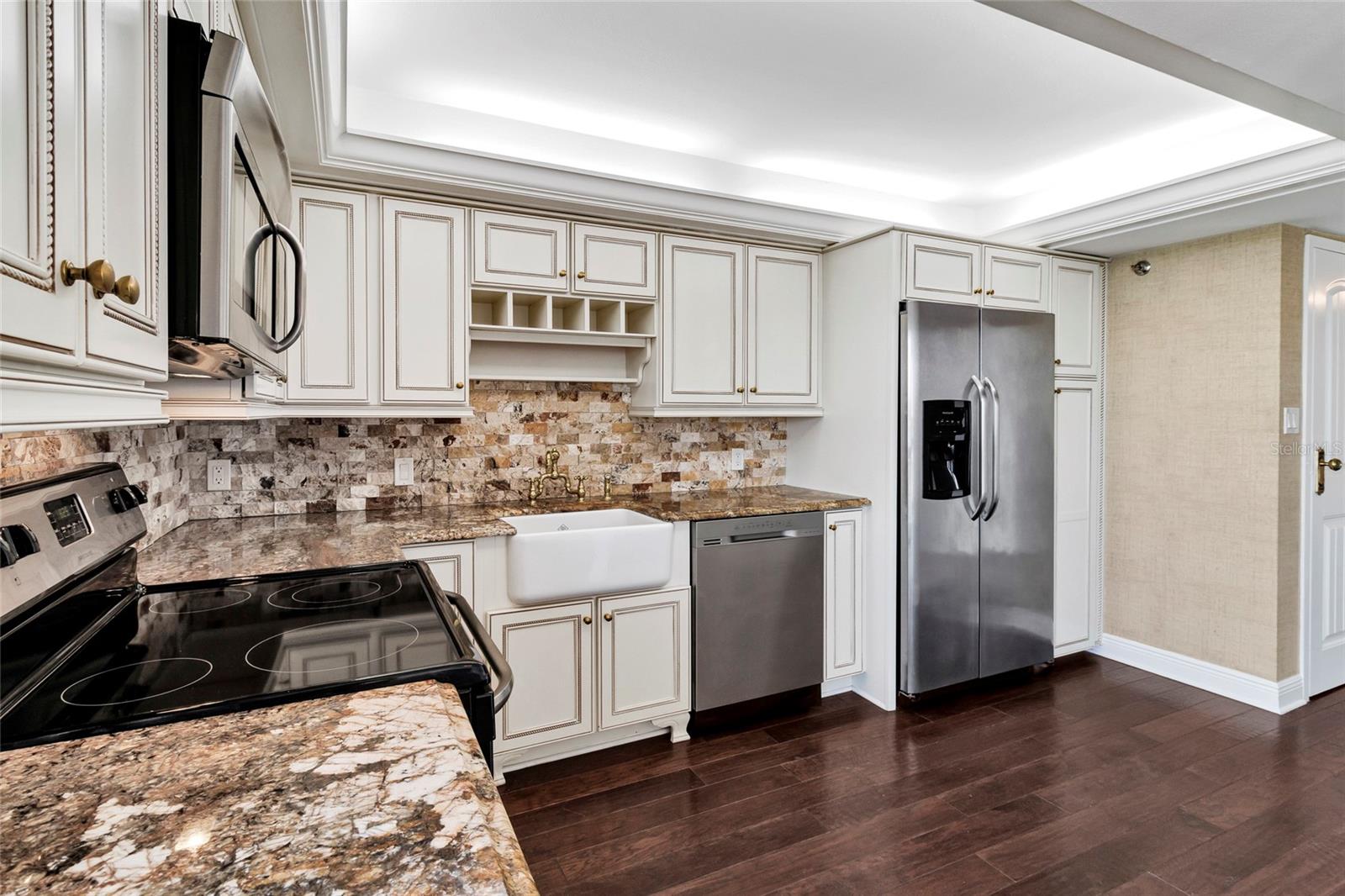 Image 28 of 84 For 3301 Bayshore Boulevard 1105c