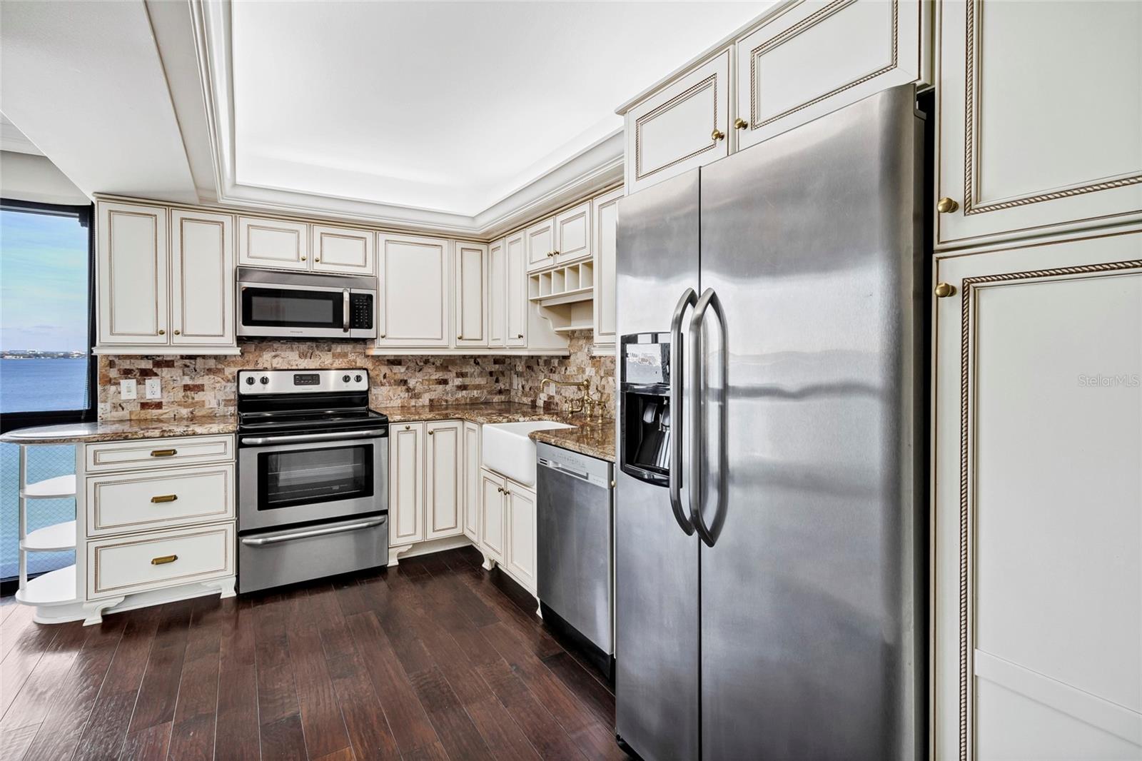 Image 29 of 84 For 3301 Bayshore Boulevard 1105c