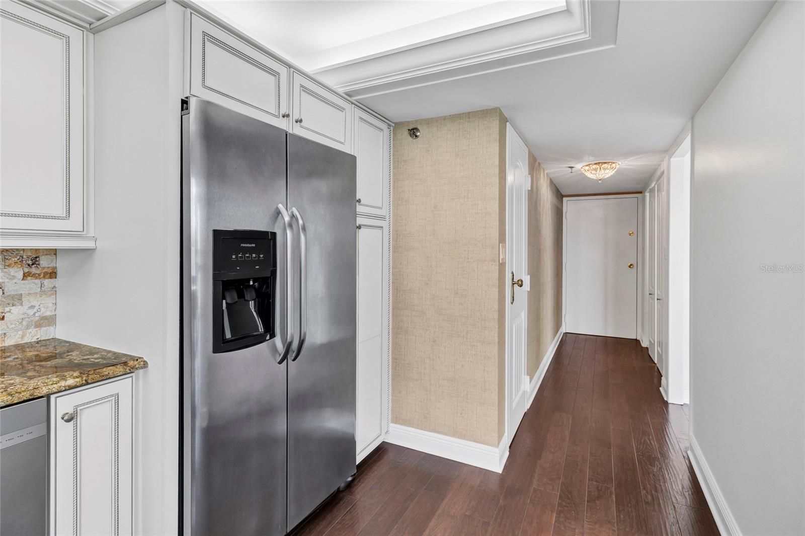 Image 34 of 84 For 3301 Bayshore Boulevard 1105c