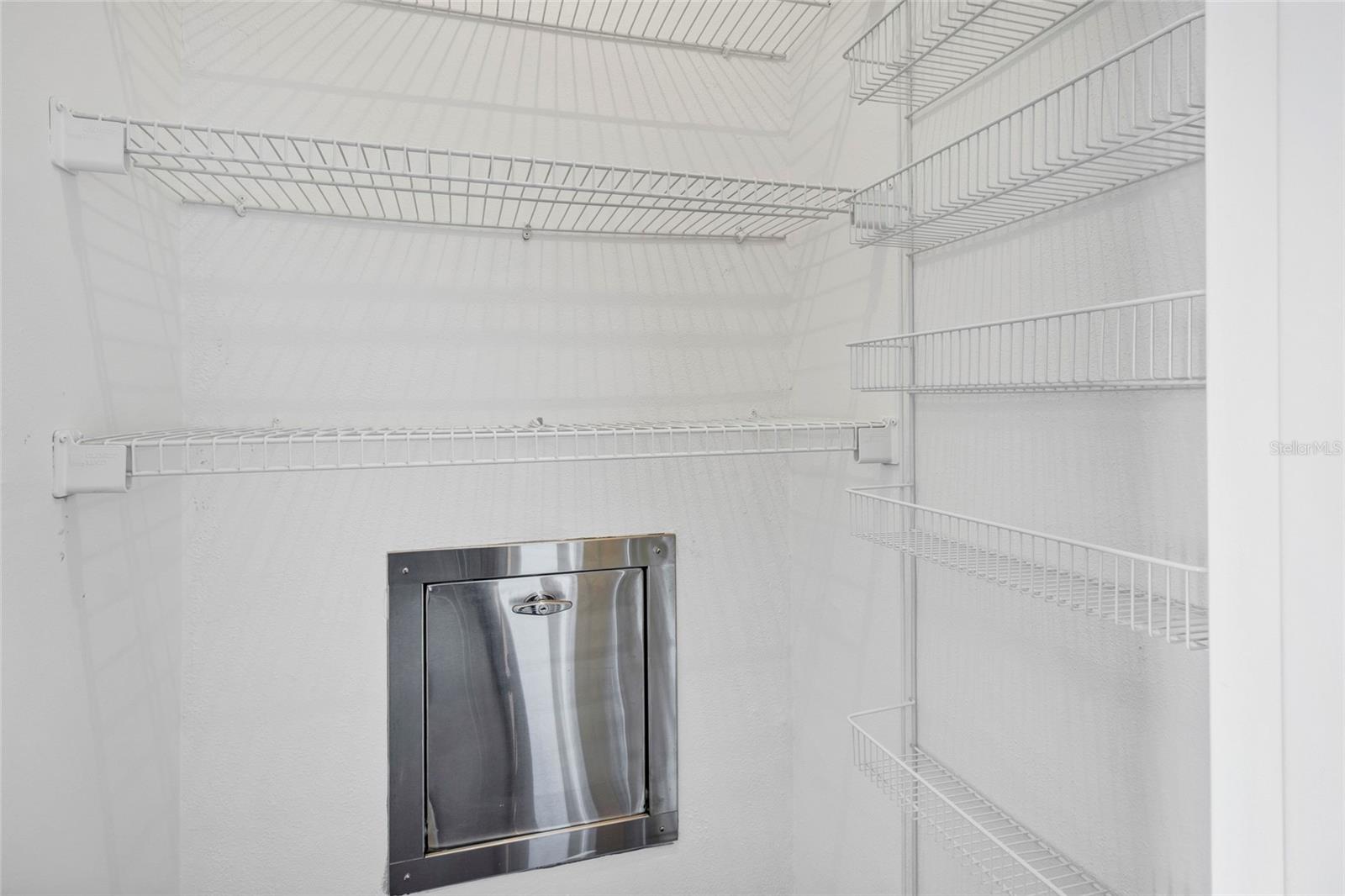 Image 35 of 84 For 3301 Bayshore Boulevard 1105c