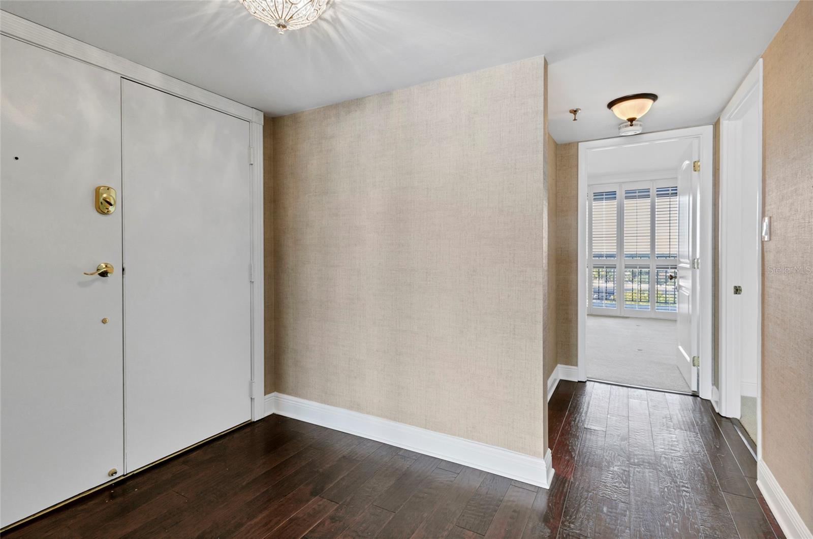 Image 39 of 84 For 3301 Bayshore Boulevard 1105c