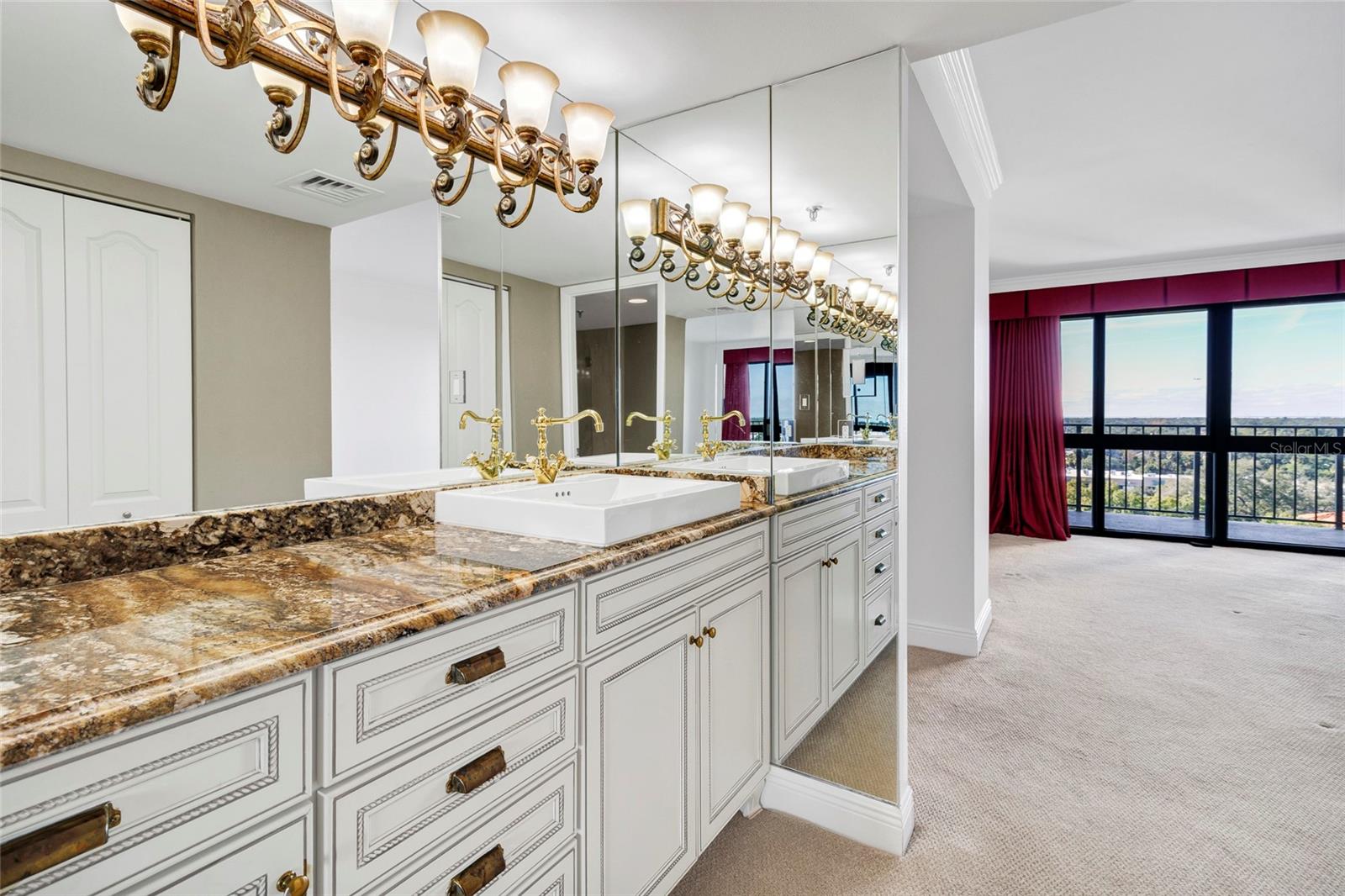 Image 48 of 84 For 3301 Bayshore Boulevard 1105c