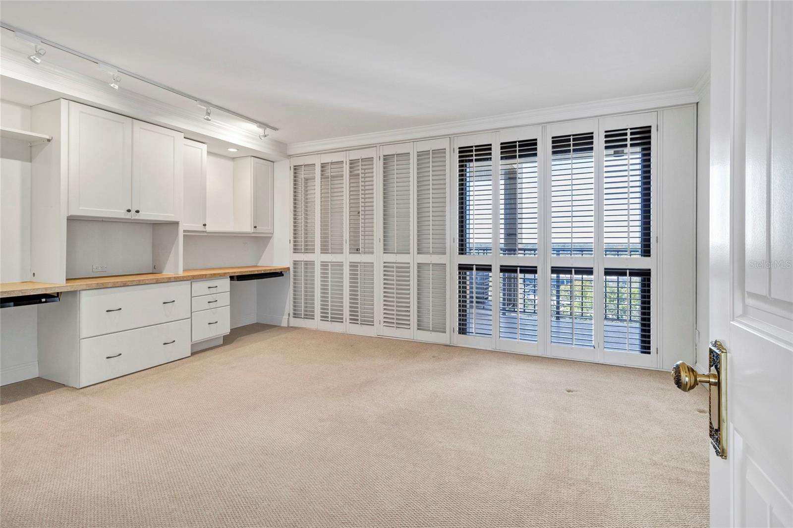 Image 54 of 84 For 3301 Bayshore Boulevard 1105c