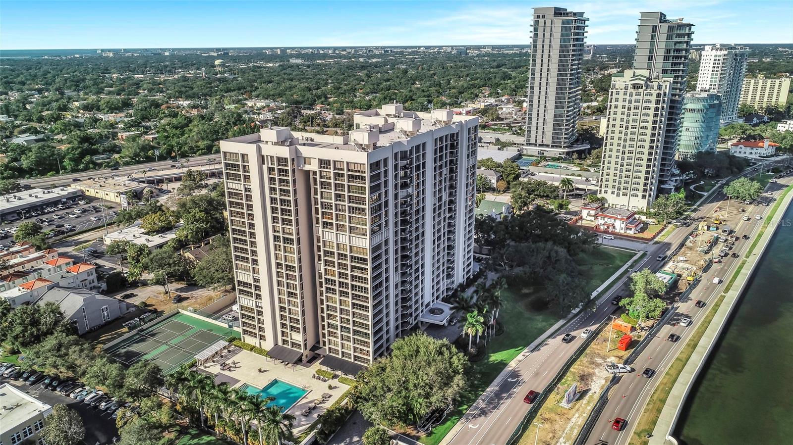 Image 9 of 84 For 3301 Bayshore Boulevard 1105c