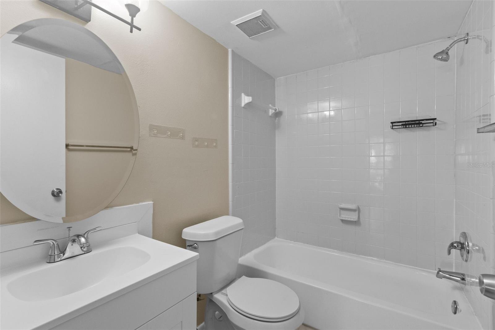 Image 10 of 24 For 14419 Hanging Moss Circle 101