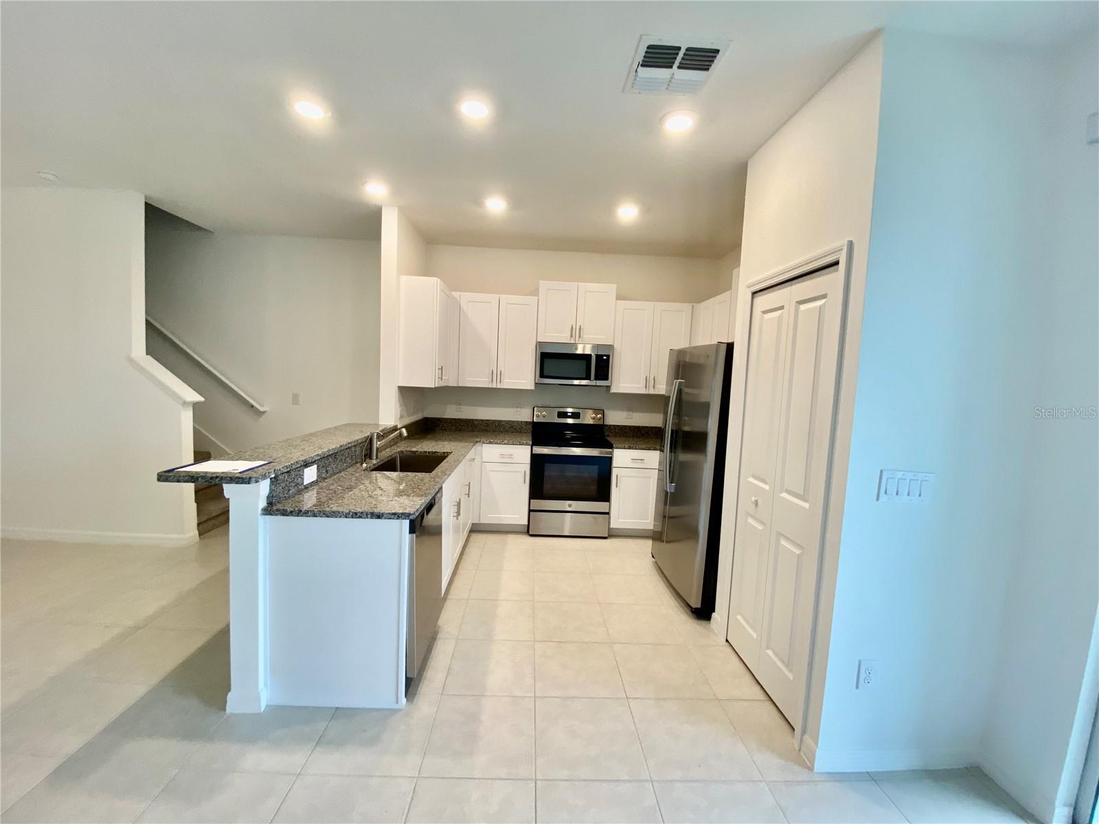 Image 7 of 34 For 10373 Lavender Aster Trail