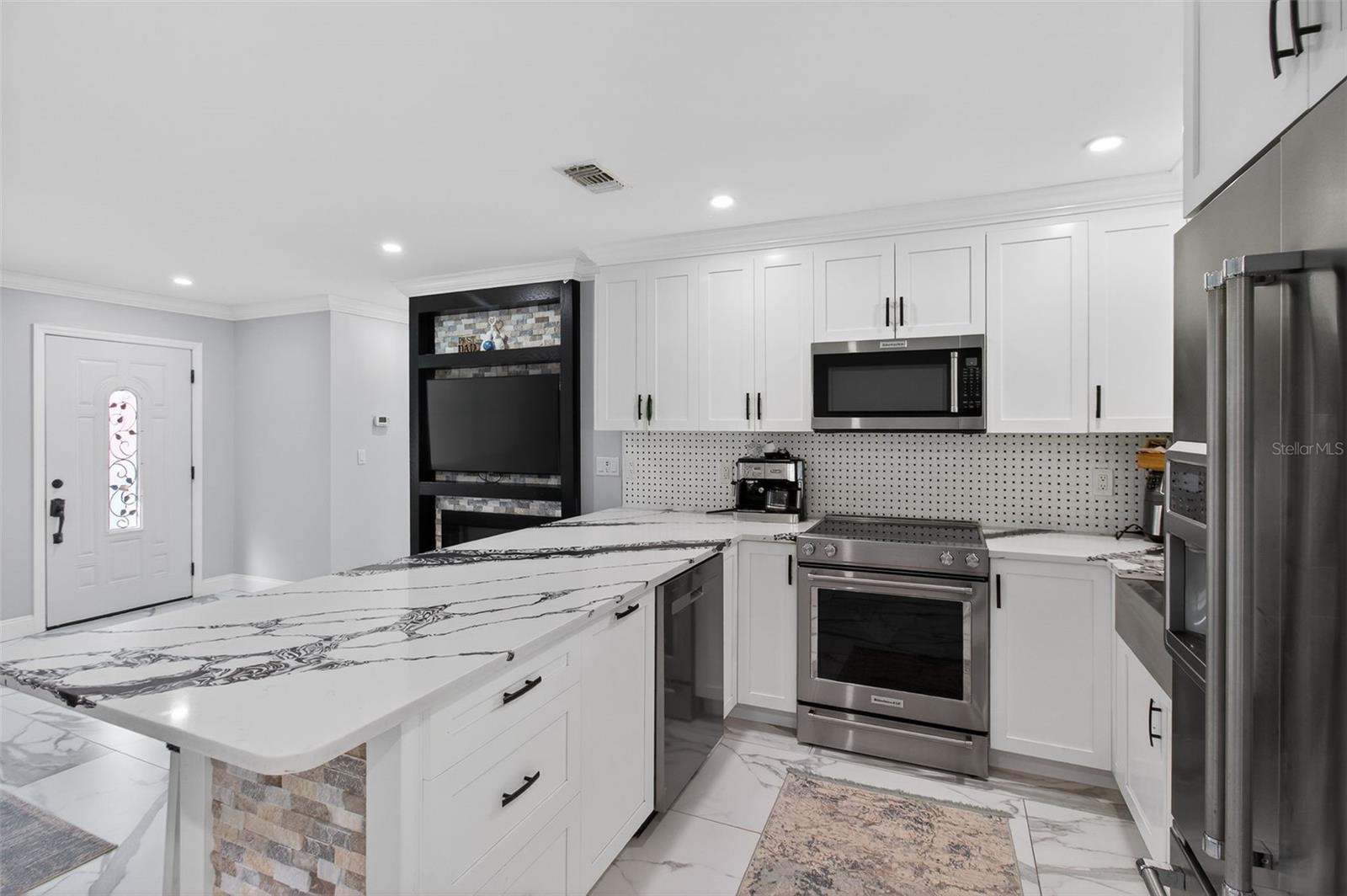 Image 12 of 37 For 7227 118th Circle