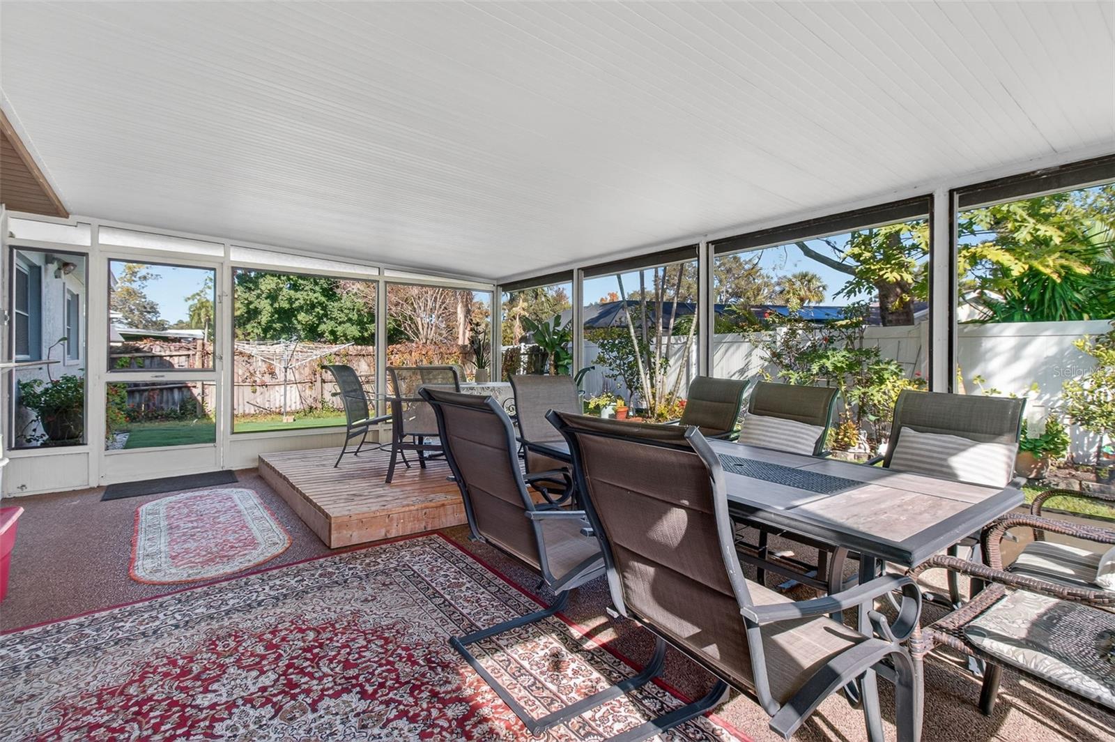 Image 23 of 37 For 7227 118th Circle