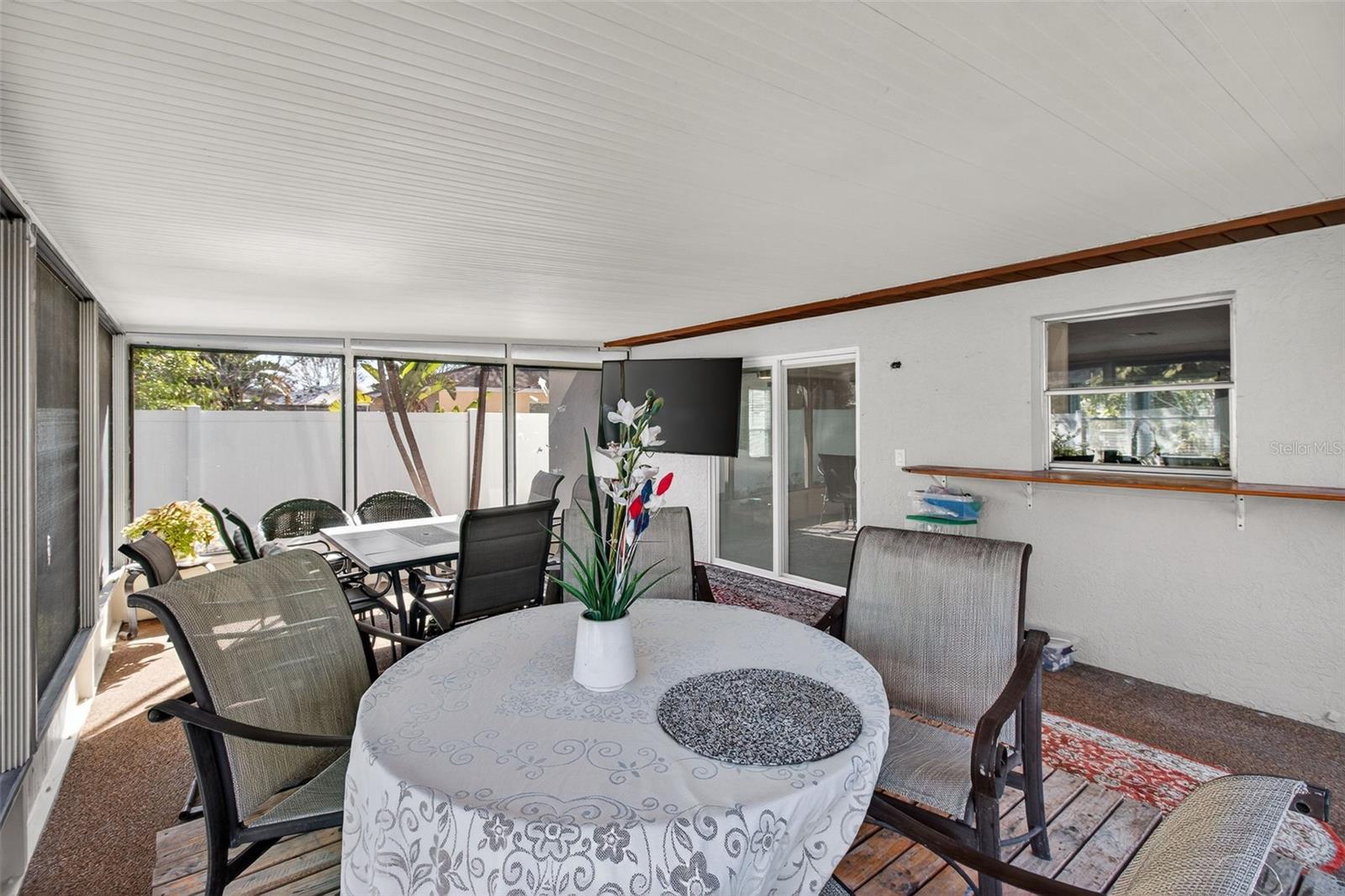 Image 24 of 37 For 7227 118th Circle