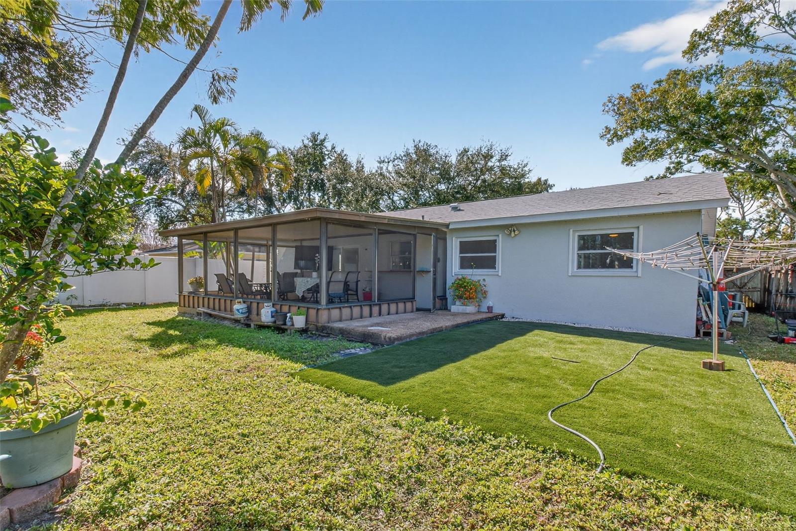 Image 27 of 37 For 7227 118th Circle