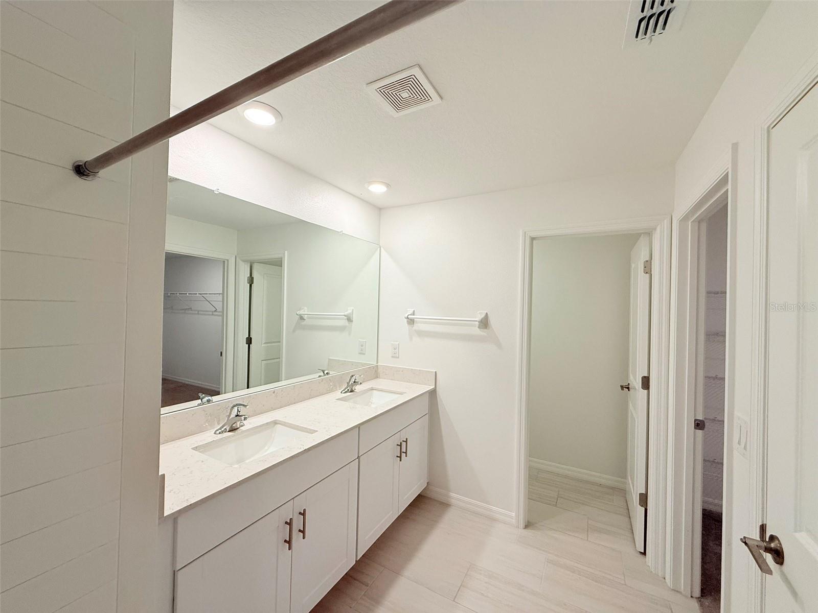 Image 17 of 41 For 35089 Brackett Bend