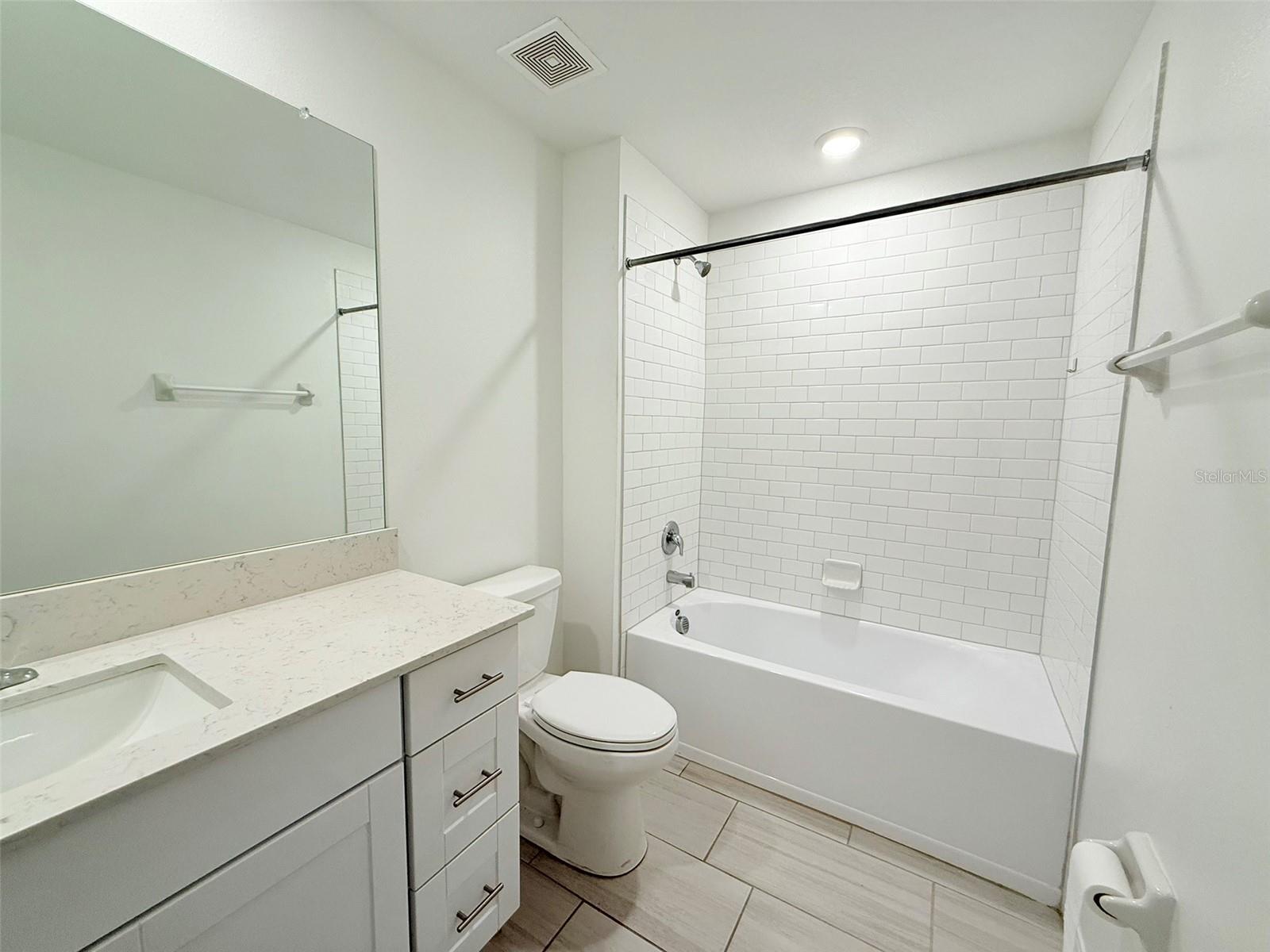 Image 29 of 41 For 35089 Brackett Bend