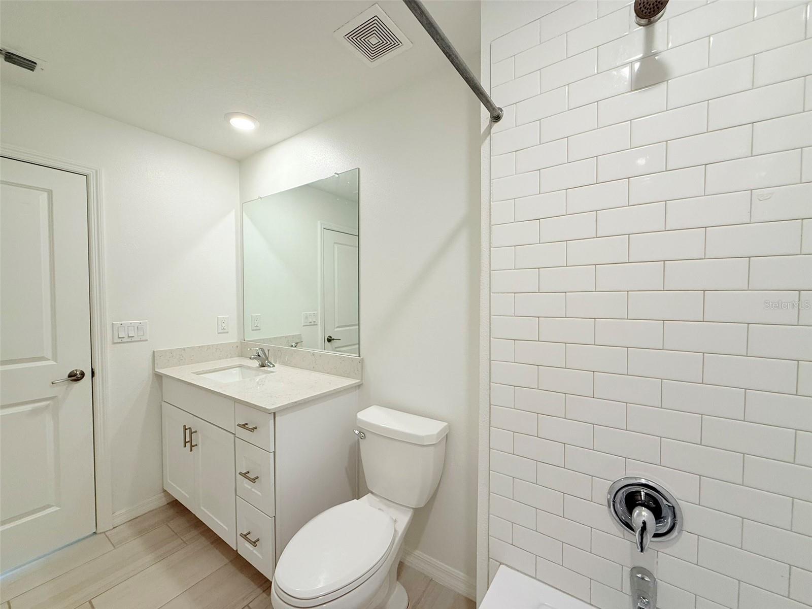 Image 30 of 41 For 35089 Brackett Bend