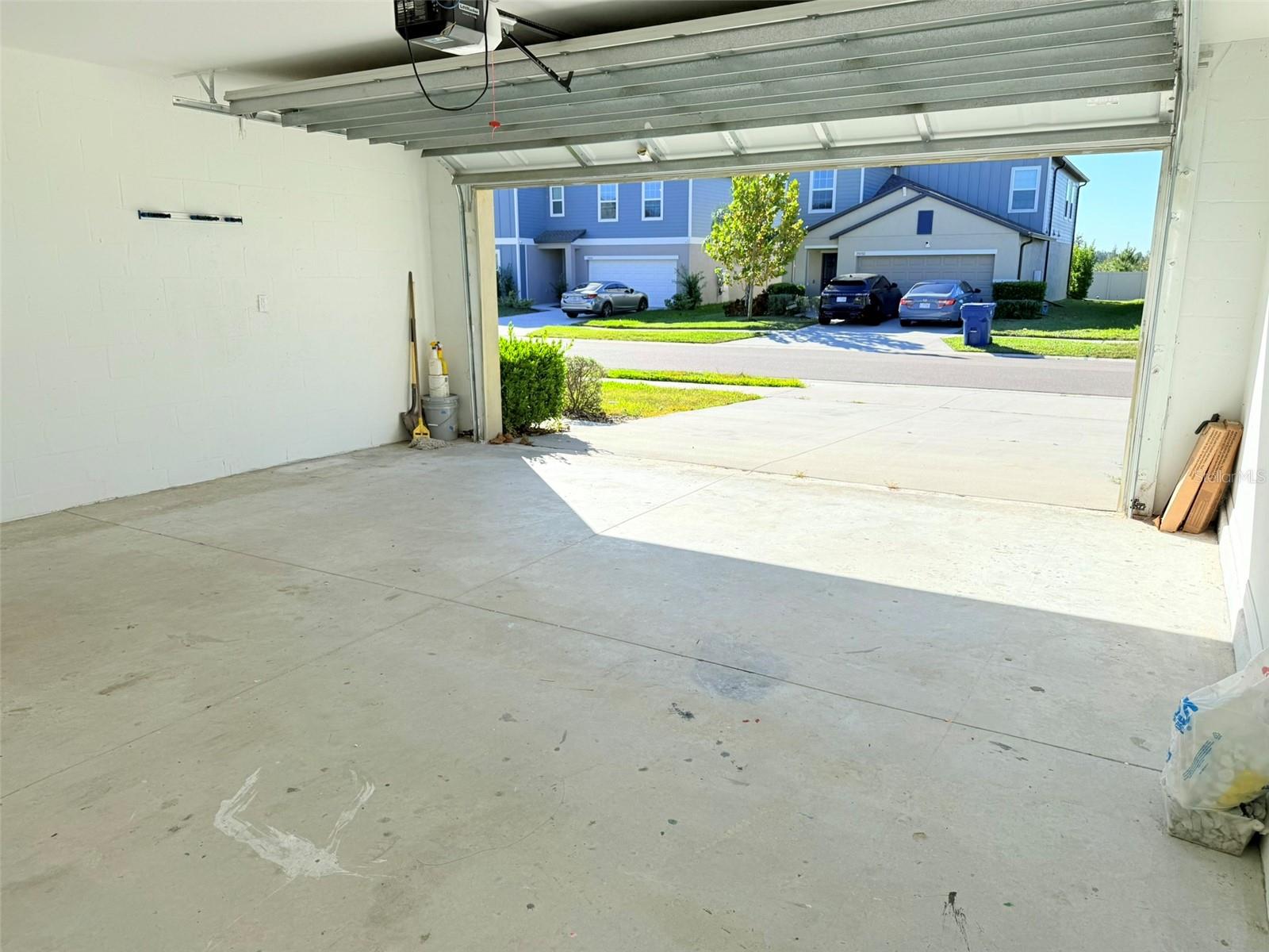 Image 33 of 41 For 35089 Brackett Bend