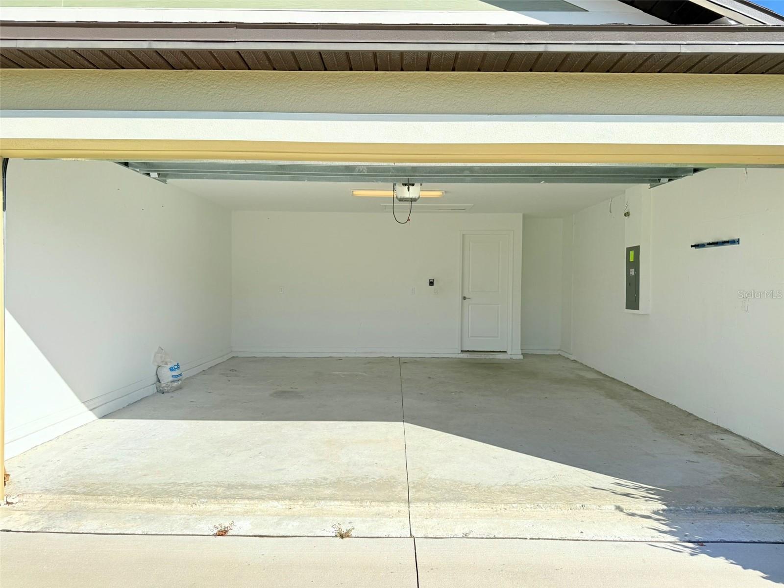 Image 34 of 41 For 35089 Brackett Bend