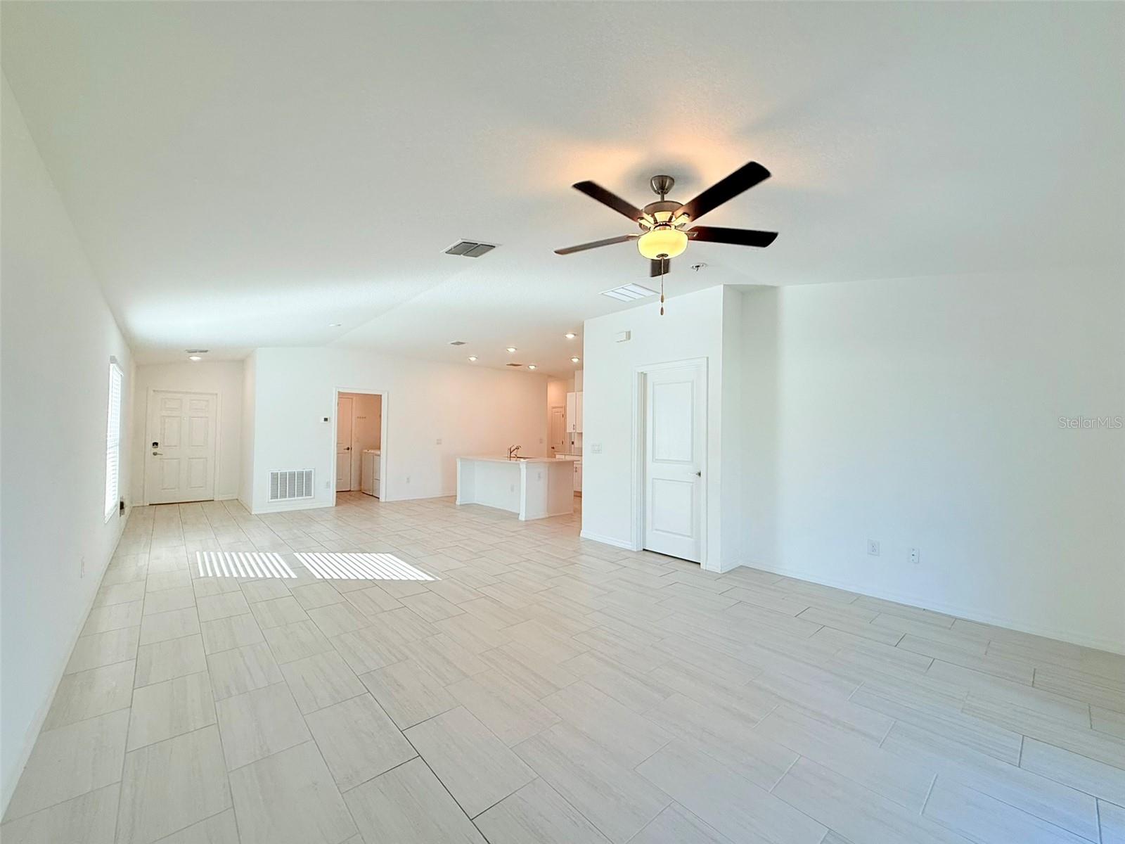 Image 5 of 41 For 35089 Brackett Bend