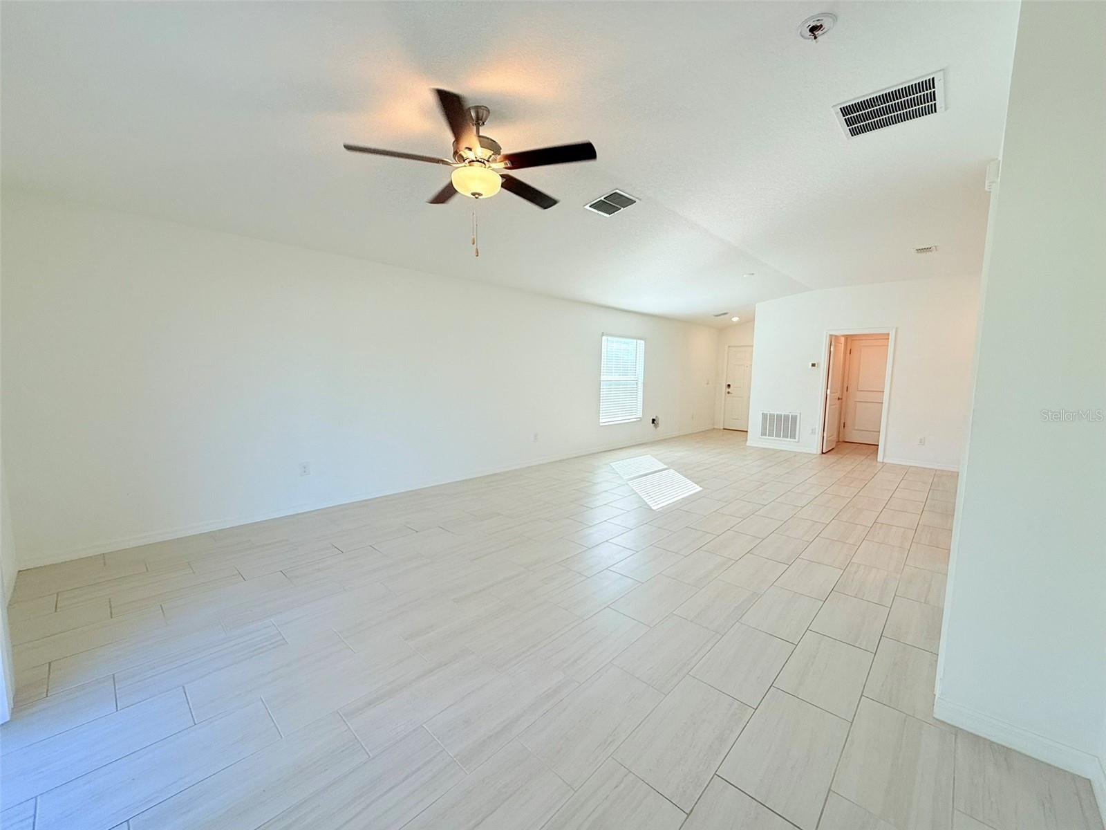 Image 6 of 41 For 35089 Brackett Bend