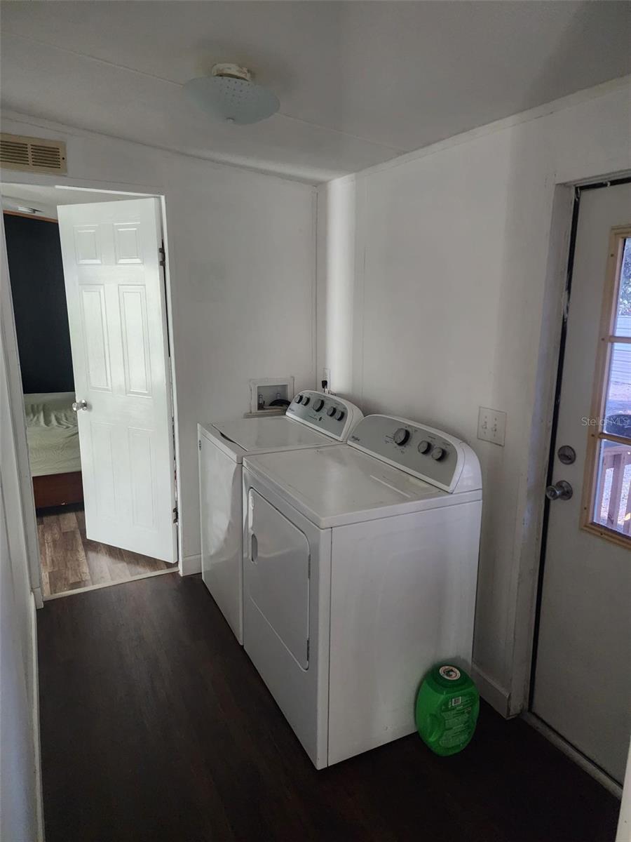 Image 14 of 27 For 1333 Wilkinson Drive