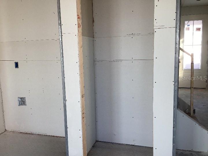 Image 8 of 29 For 1219 Bluewater Lane