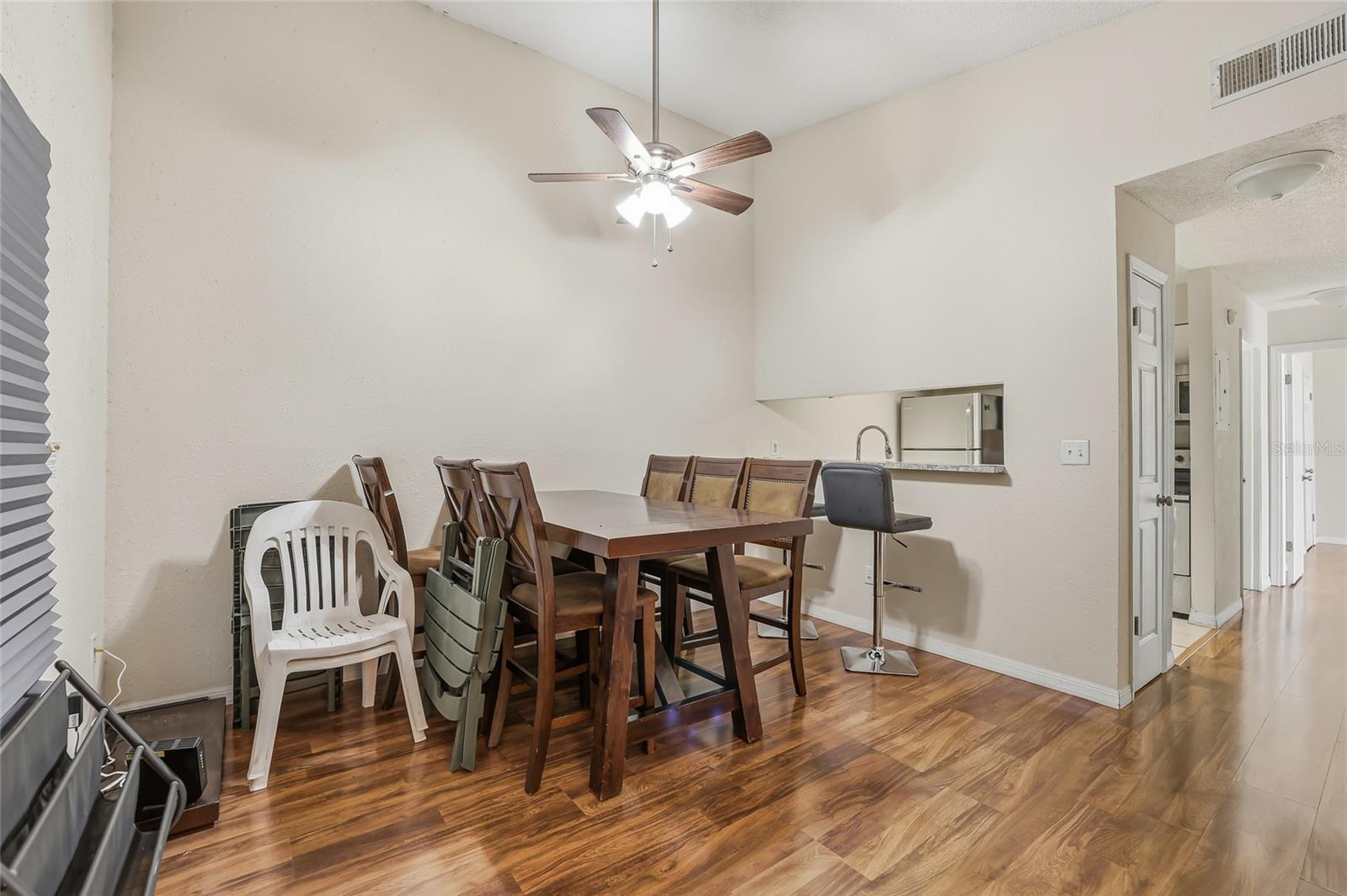 Image 21 of 32 For 4004 Nestle Oaks Place 203