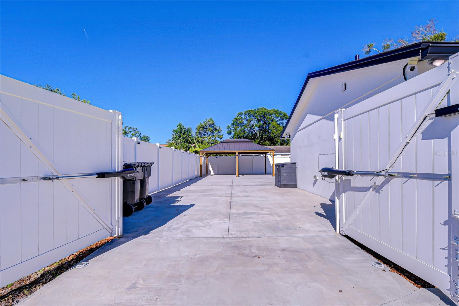 Image 24 of 43 For 5127 Linkwood Avenue