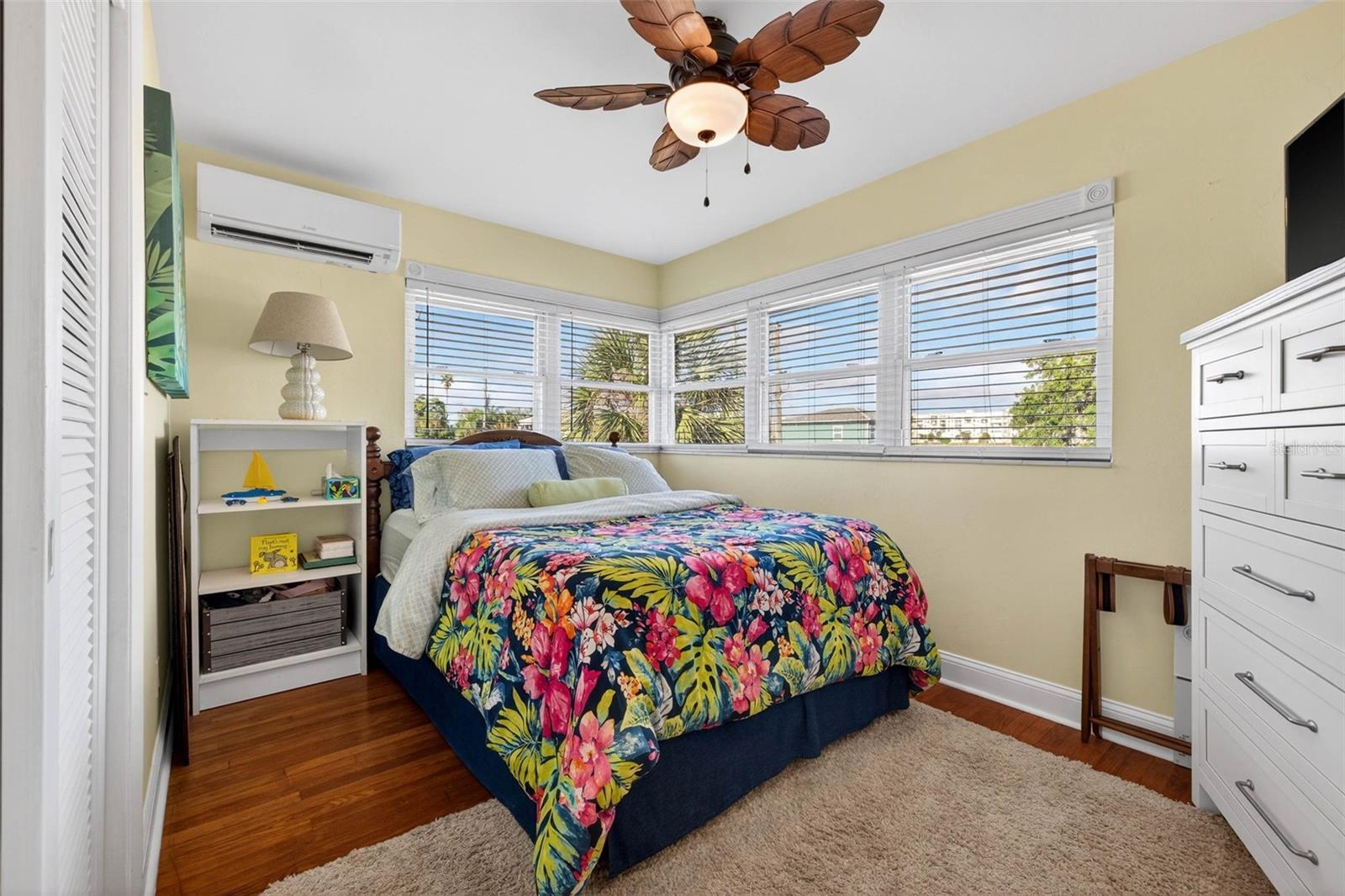 Image 19 of 27 For 7740 Boca Ciega Drive 201