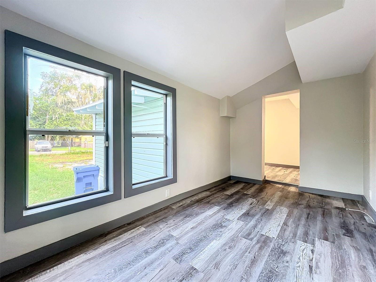 Image 16 of 62 For 210 15th Street E