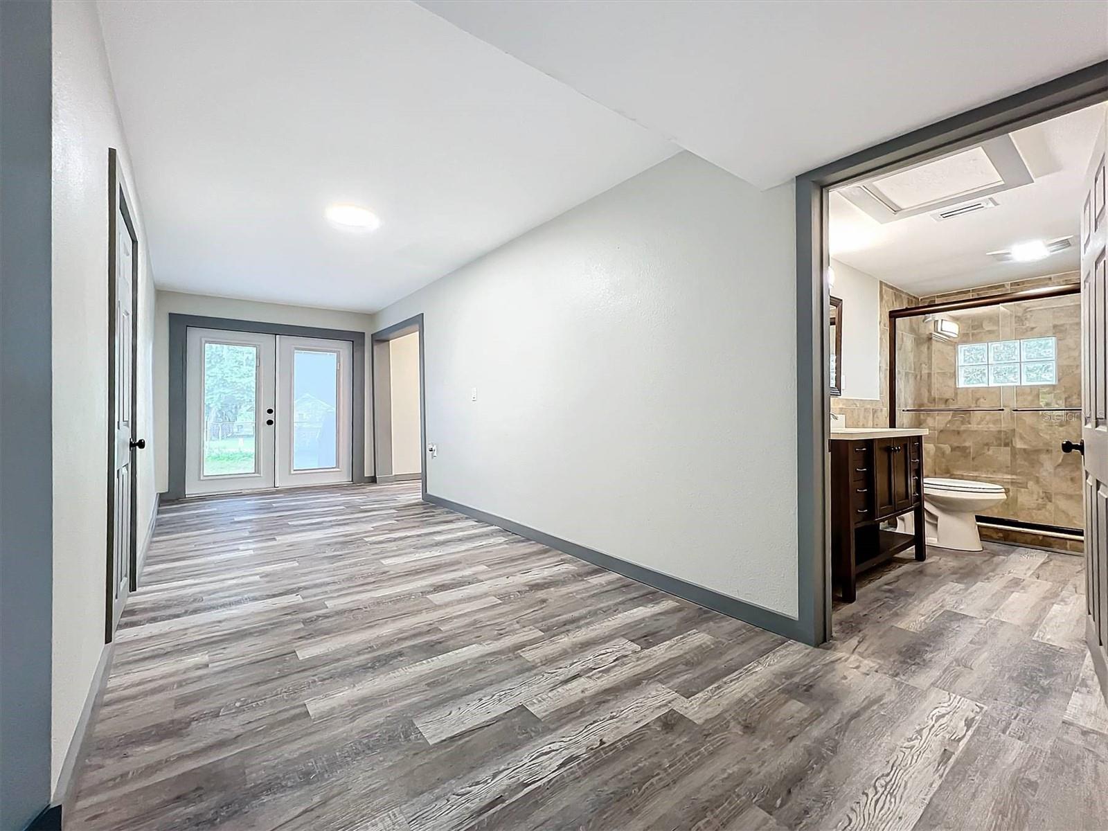 Image 26 of 62 For 210 15th Street E