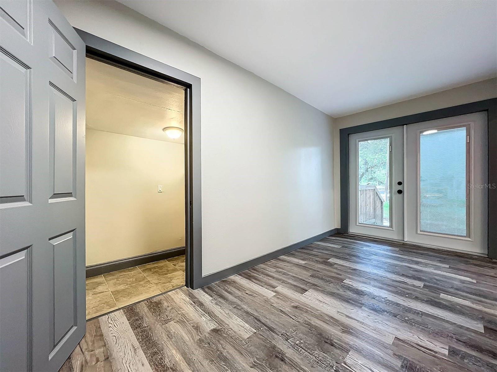 Image 28 of 62 For 210 15th Street E