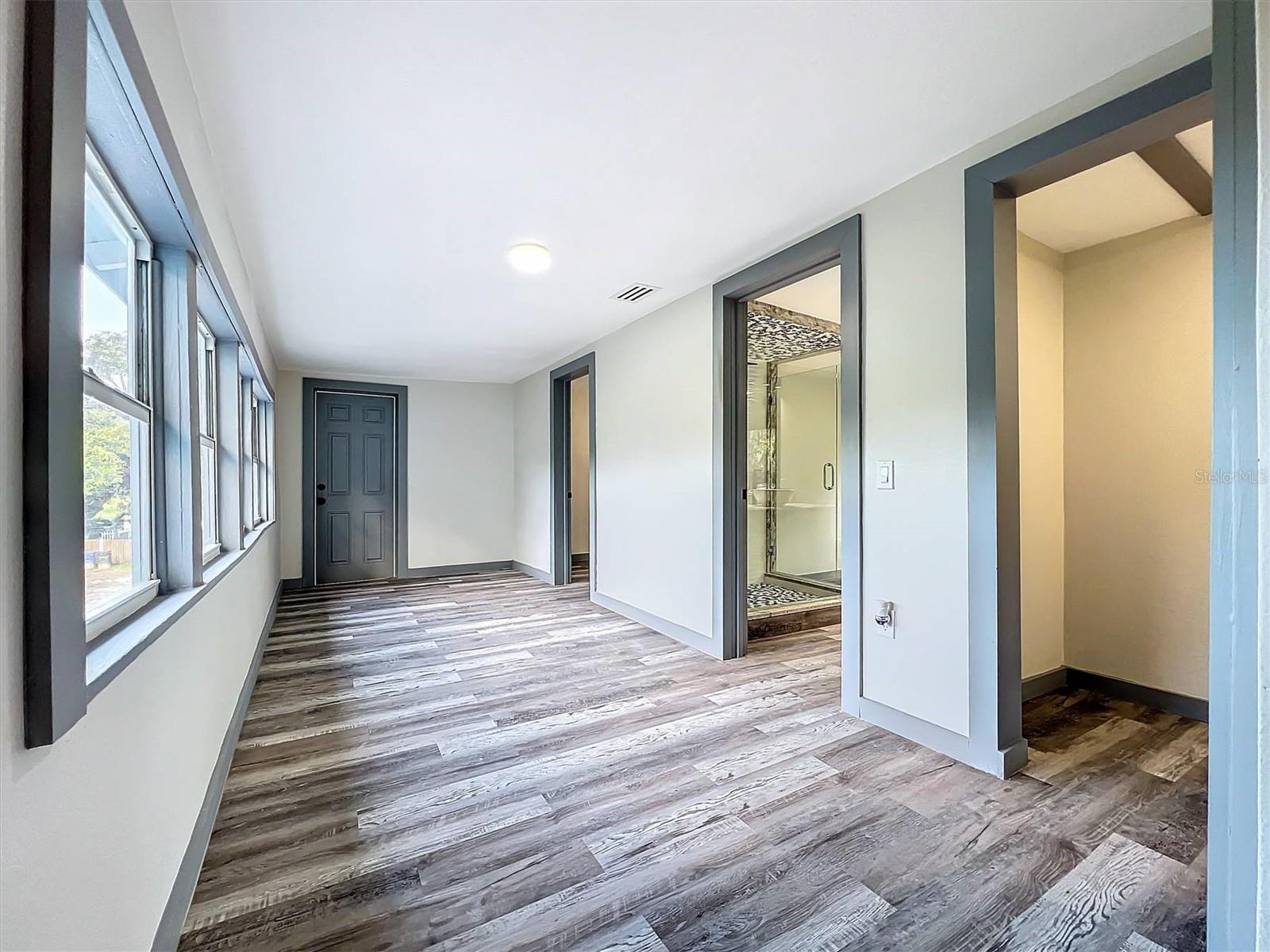 Image 42 of 62 For 210 15th Street E