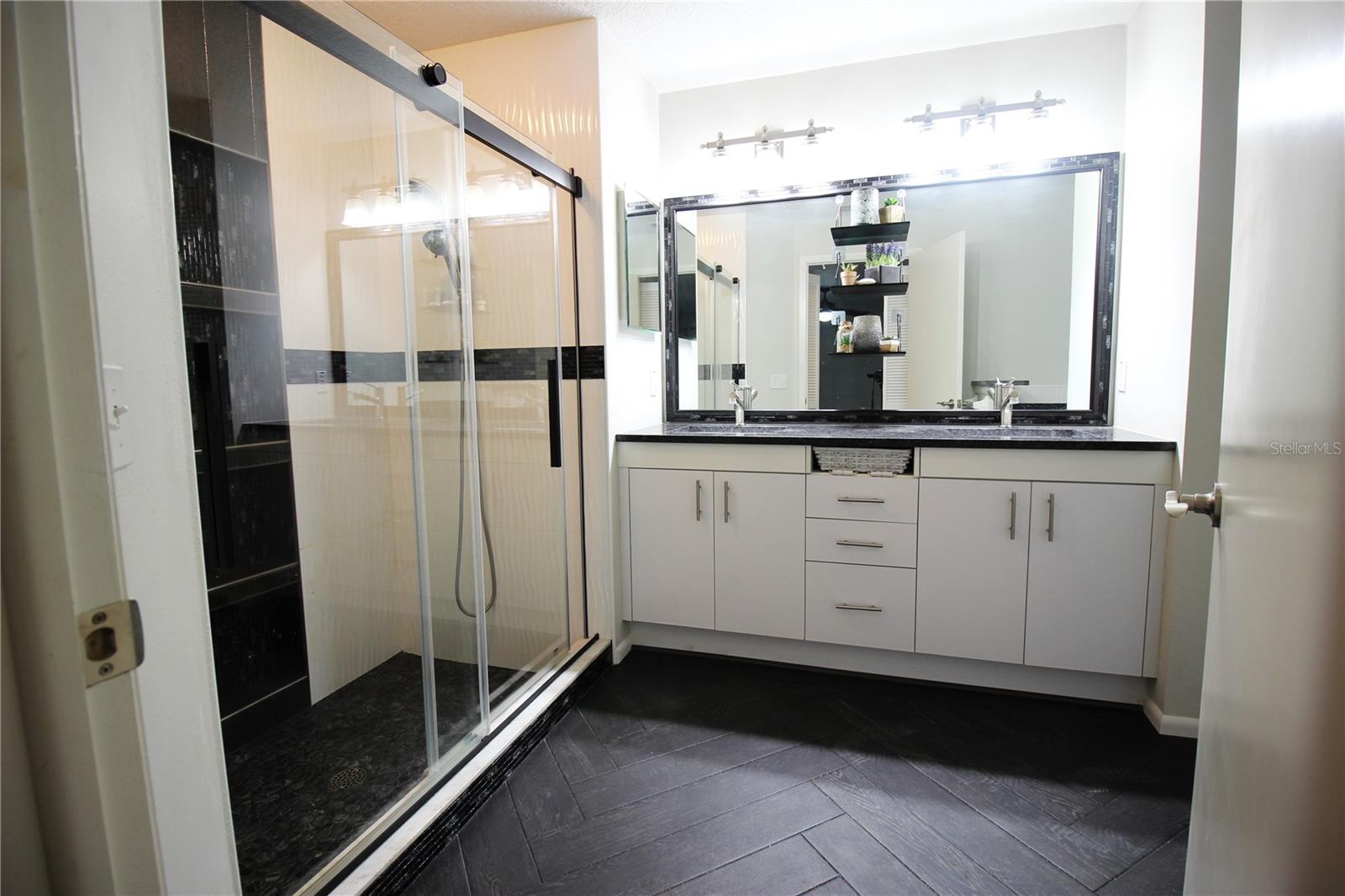 Image 20 of 58 For 2113 Springmeadow Drive