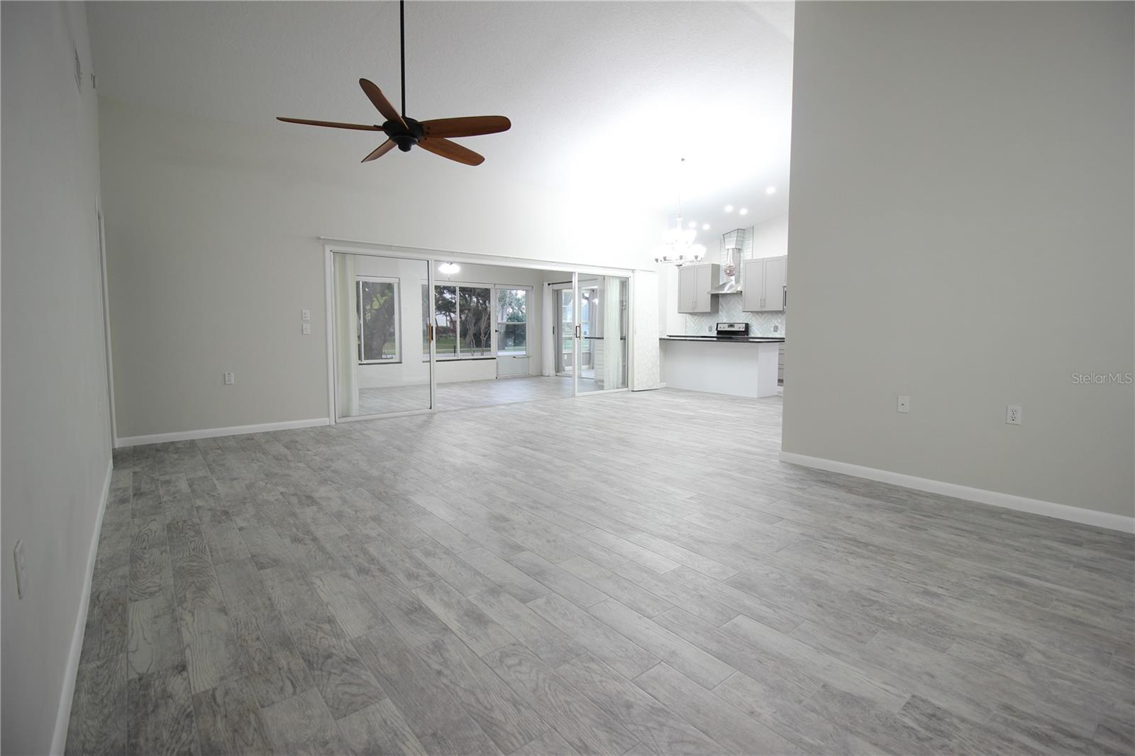 Image 6 of 58 For 2113 Springmeadow Drive