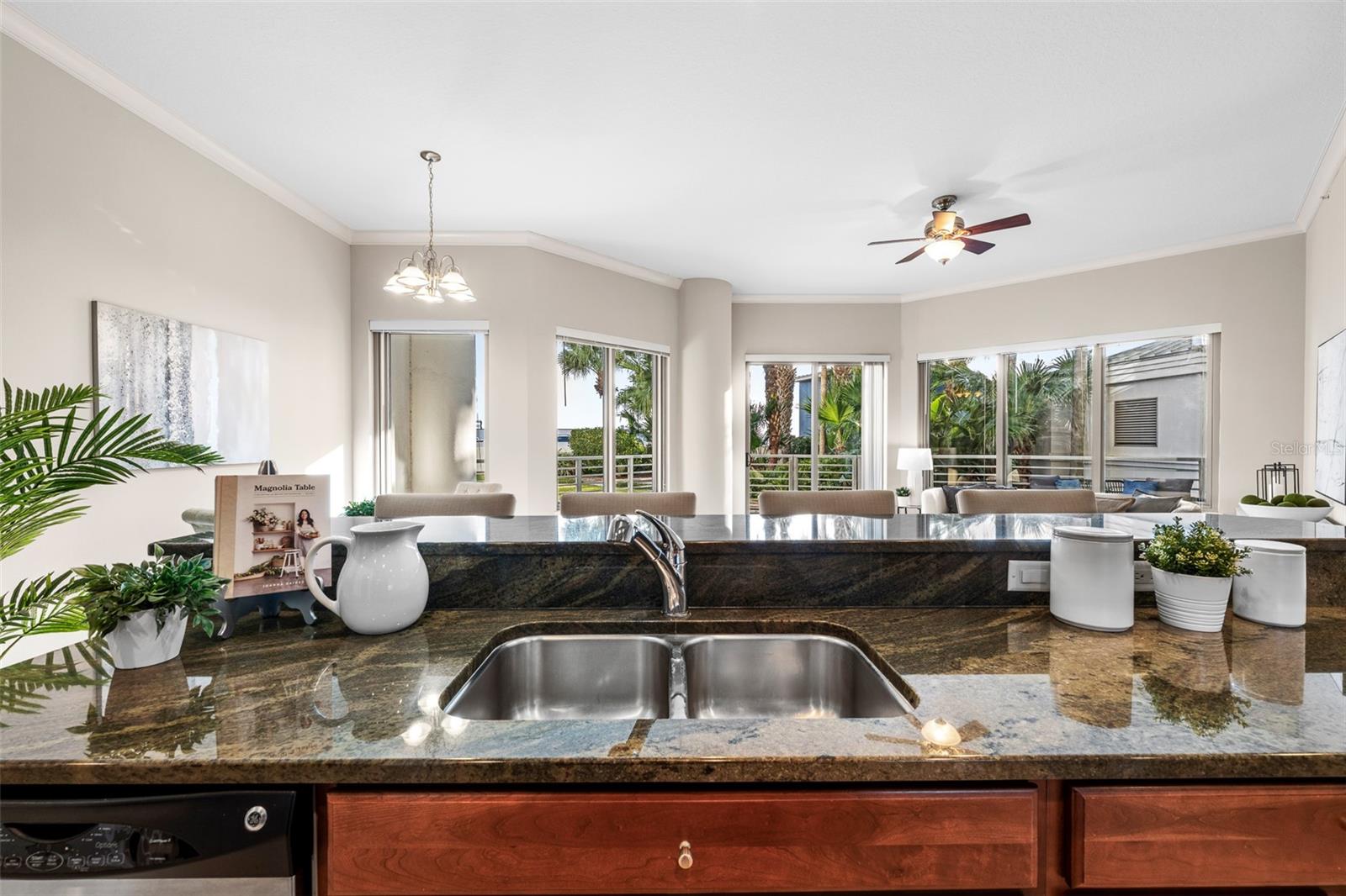 Image 18 of 40 For 1209 Cumberland Avenue 501