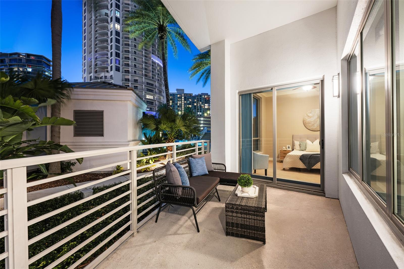 Image 6 of 40 For 1209 Cumberland Avenue 501