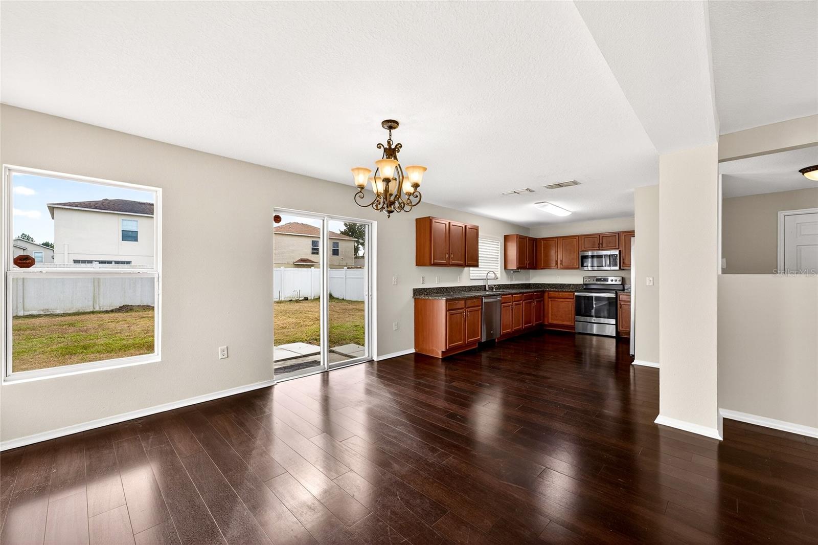 Image 11 of 65 For 18916 Randall Place